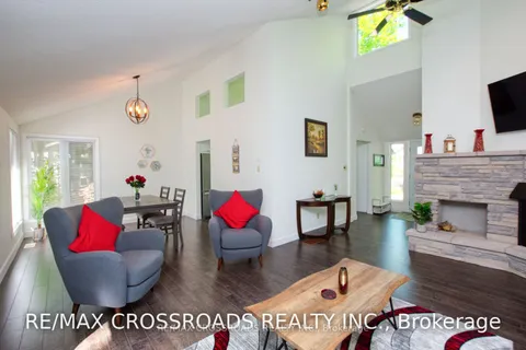 78 Forest Circle, Tiny, ON L9M 0H4