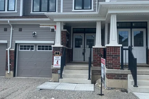 7 Tamworth Terrace, Barrie, ON L9J 0W5