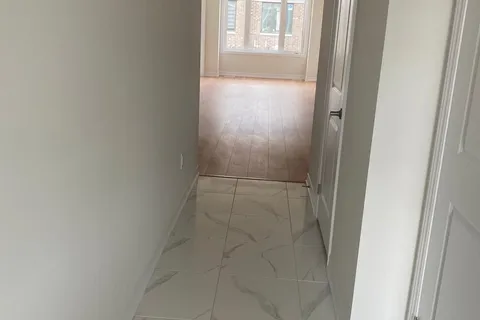 7 Tamworth Terrace, Barrie, ON L9J 0W5