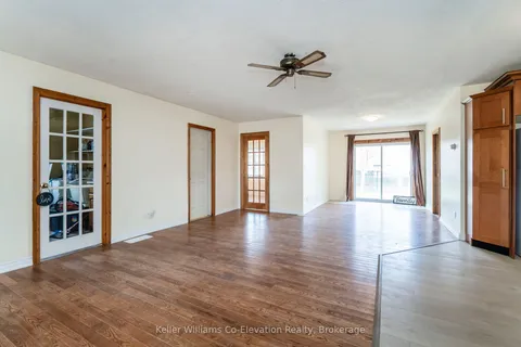 230 Elizabeth Street, Midland, ON L4R 1Y4