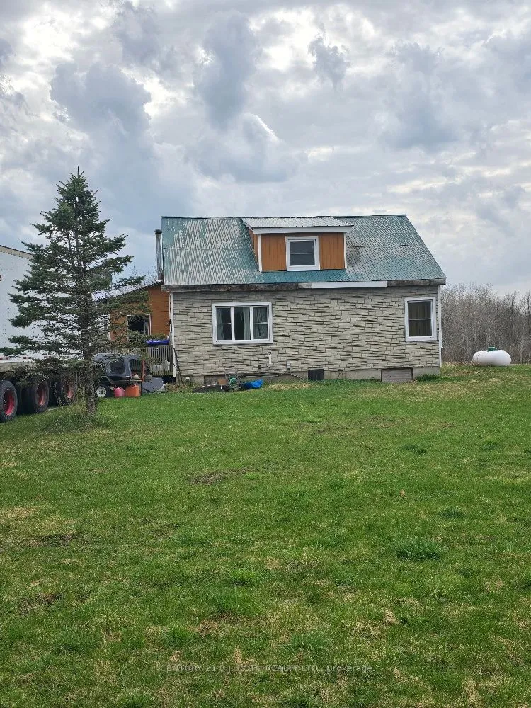2438 Uhthoff Line, Severn, ON L3V 6H4