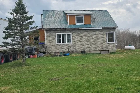 2438 Uhthoff Line, Severn, ON L3V 6H4