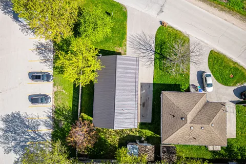 51 RAGLAN Street, Collingwood, ON L9Y 4Y6