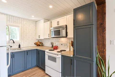 4304 Plum Point Road, Ramara, ON L3V 0P8