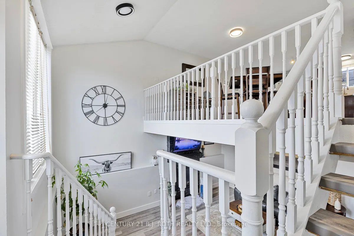 11 Masters Drive, Barrie, ON L4M 6W4