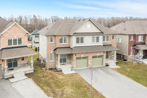 210 Isabella Drive, Orillia, ON L3V 8K7