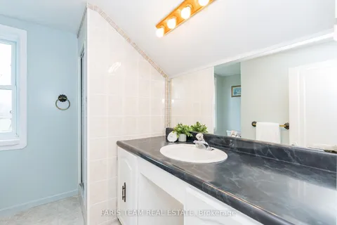 83 Hummingbird Hill Road, Oro-Medonte, ON L0K 1N0