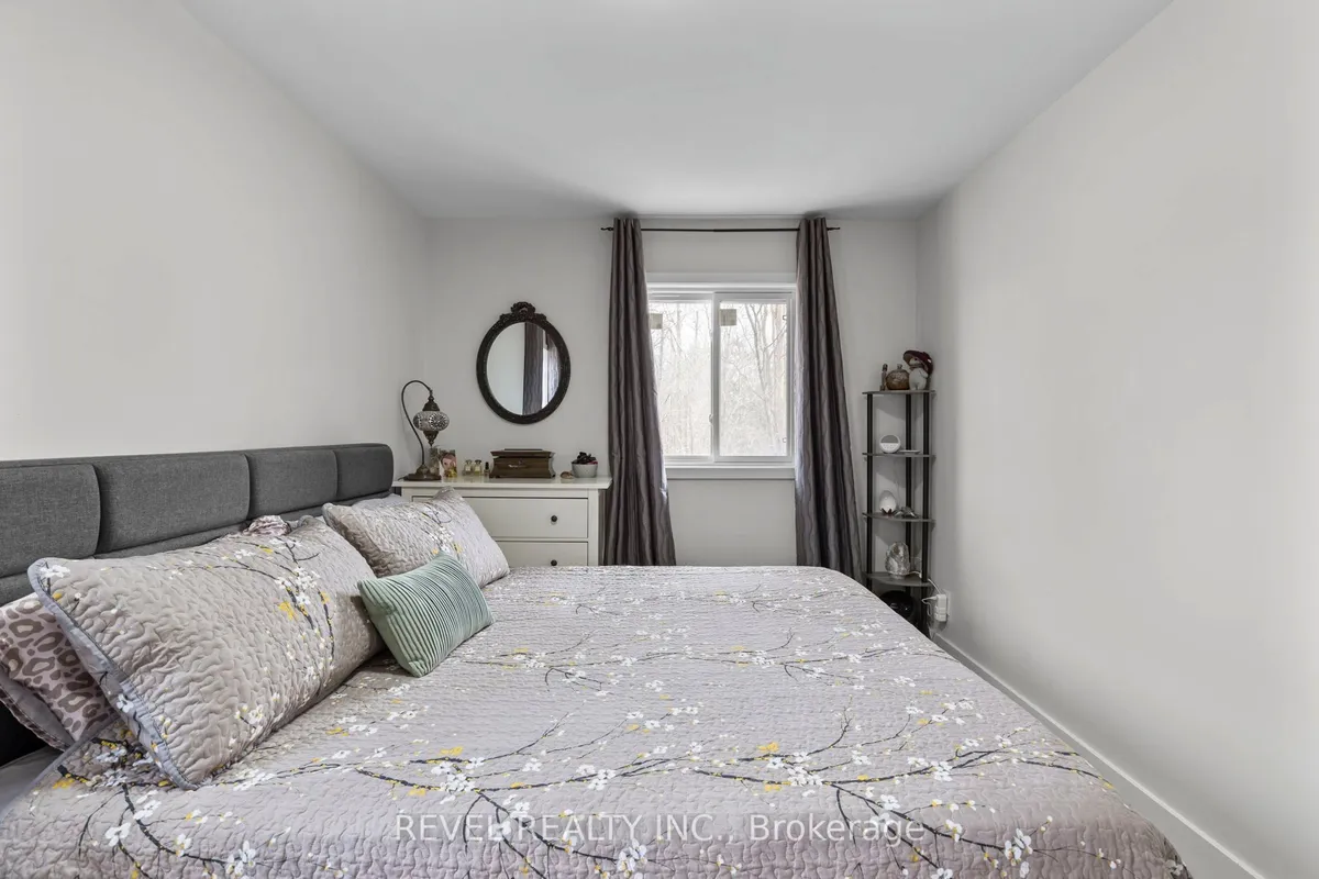 99 Wellington Street, ON L4M 2C6