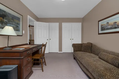 47 Finlay Road, Barrie, ON L4N 7T7