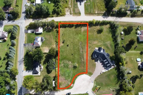 11 ferreira Road, Ramara, ON L3V 0M9