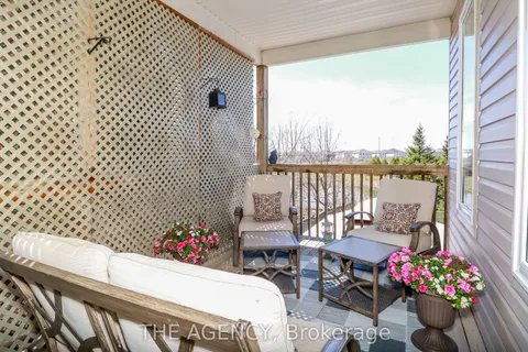 26 Regalia Way, Barrie, ON L4M 7H7