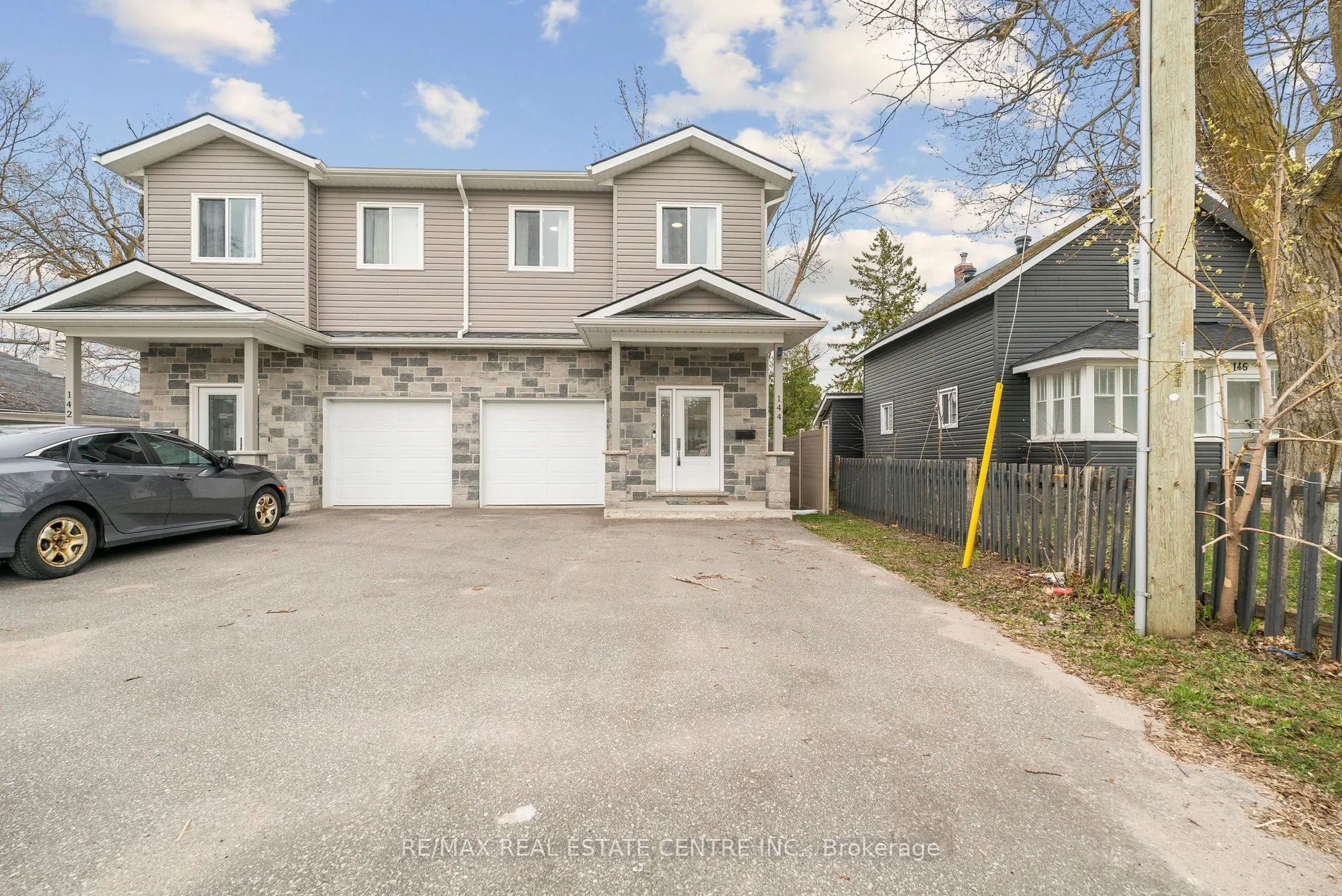 144 Memorial Avenue, Orillia, ON L3C 5X2