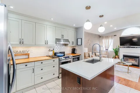 114 Ward Drive, Barrie, ON L4N 8A5