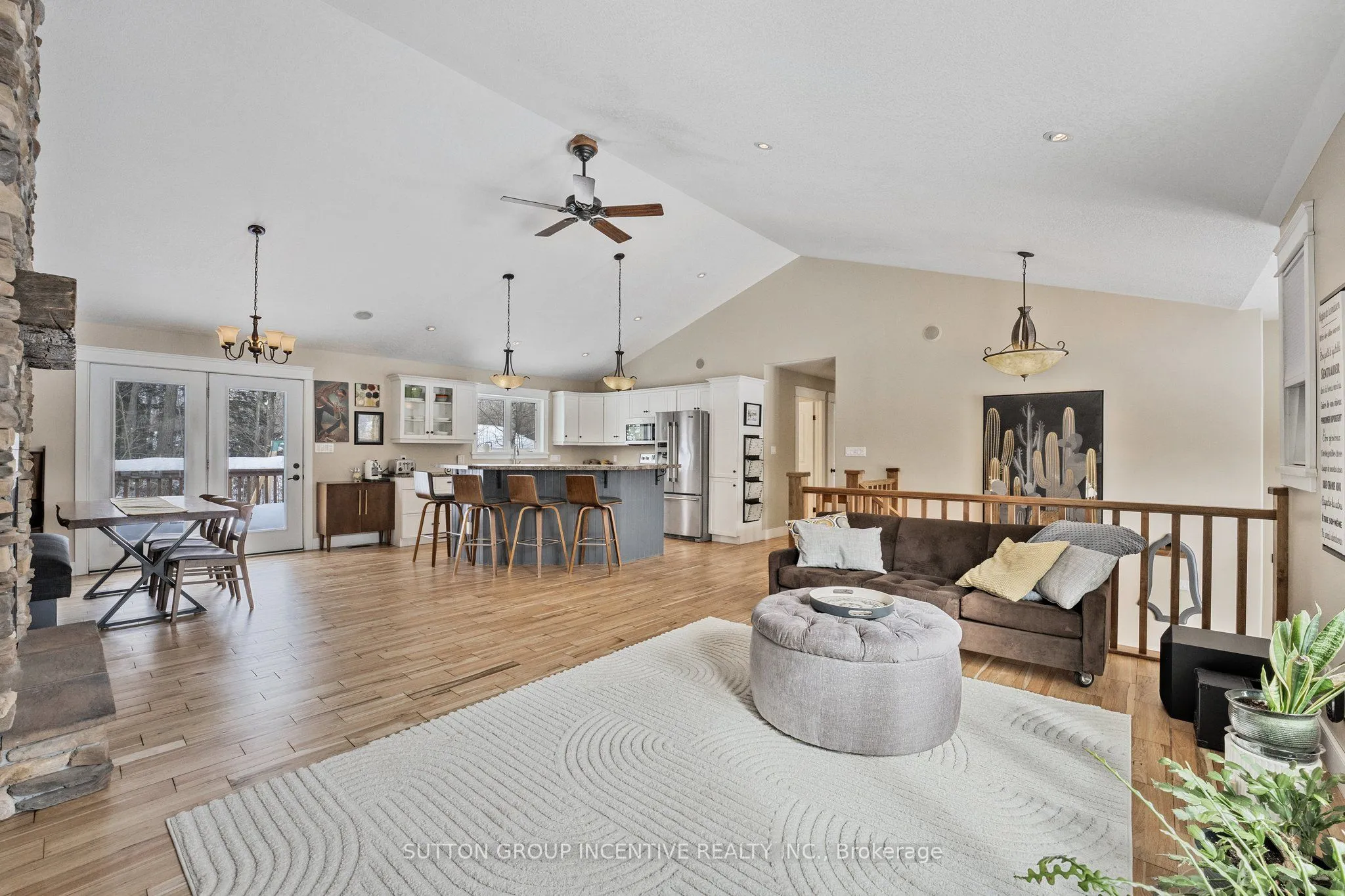 48 Tall Pines Drive, Tiny, ON L9M 0H4