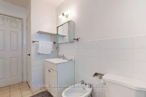 29 Lake Avenue, Ramara, ON L0K 1B0