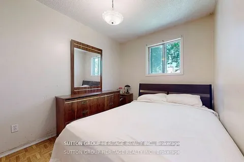 29 Lake Avenue, Ramara, ON L0K 1B0