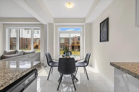 17 Bannister Road, Barrie, ON L9J 0L5