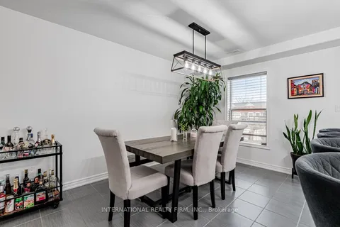 1 Leggott Avenue, Barrie, ON L4M 0K7