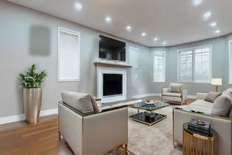 53 Brighton Road, Barrie, ON L4M 6S4