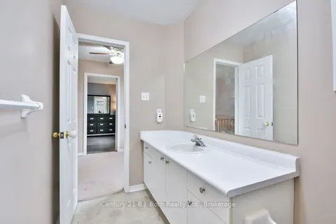 342 CUNDLES Road, Barrie, ON L4N 7C8