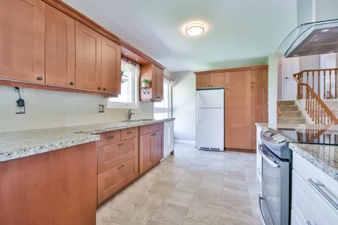 121 Bayshore Drive, Ramara, ON L0K 1B0