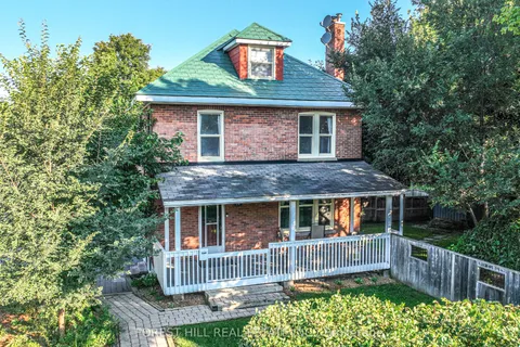 24 Penetang Street, Barrie, ON L4M 1V6