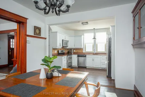 24 Penetang Street, Barrie, ON L4M 1V6