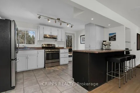 20 Cathedral Pines Road, Oro-Medonte, ON L4M 4Y8