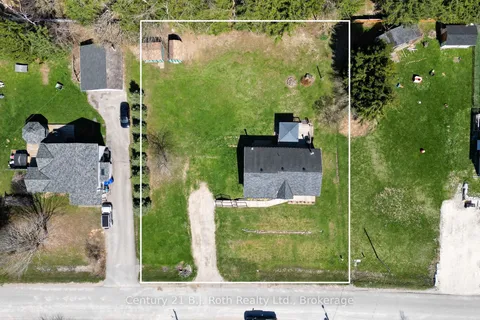 8 AGNES Street, Oro-Medonte, ON L0K 1N0