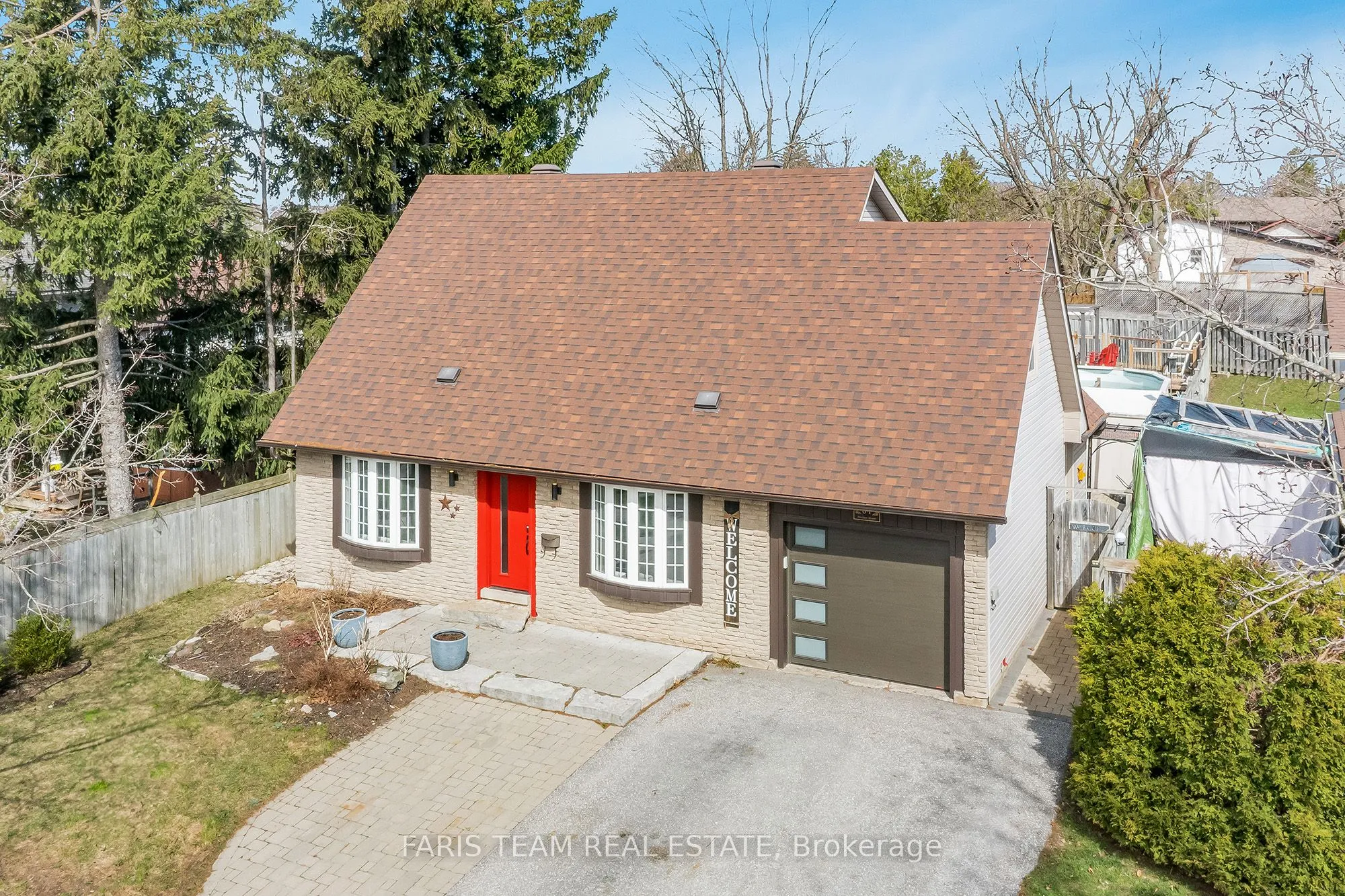 64 Heather Street, Barrie, ON L4N 4N1