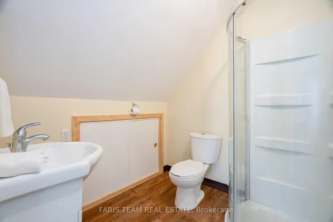 7 Pine Point, Oro-Medonte, ON L4M 4Y8
