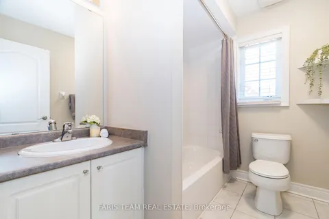 58 Counsellor Terrace, Barrie, ON L4M 7H9