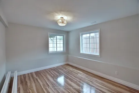 6 Dillon Drive, Collingwood, ON L9Y 4S3