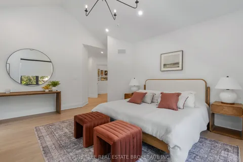271 Codrington Street, Barrie, ON L4M 1S7