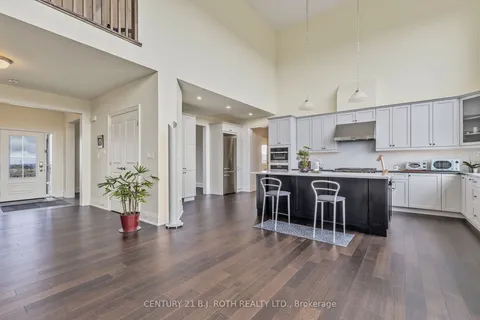 8 Morgan Drive, Oro-Medonte, ON L0K 1E0