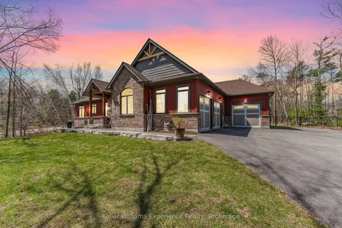 2176 Elana Drive, Severn, ON L3V 0C2