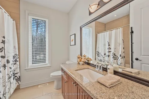 2176 Elana Drive, Severn, ON L3V 0C2