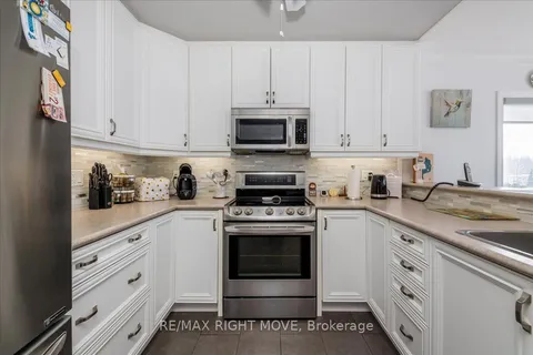 1 Sinclair Crescent, Ramara, ON L3V 6H7
