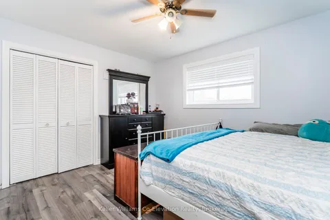 1 Bonaventure Place, Penetanguishene, ON L9M 1J3