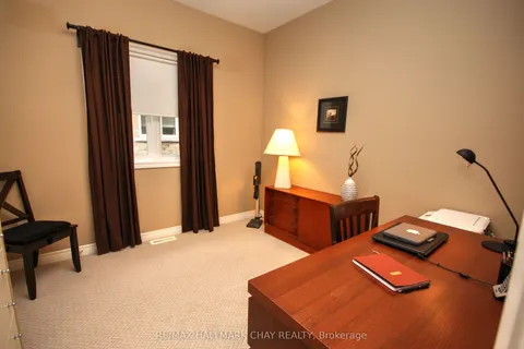 71 Cumming Drive, Barrie, ON L4N 0C6