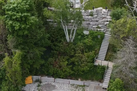 2295 Lakeshore Road, Oro-Medonte, ON L0L 1T0