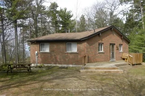 1246 Tiny Beaches Road, Tiny, ON L9M 0H7