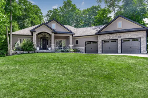 25 Heron Boulevard, Springwater, ON L0L 1Y3