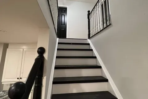 9 Rosenfeld Drive, Barrie, ON L4M 5X3