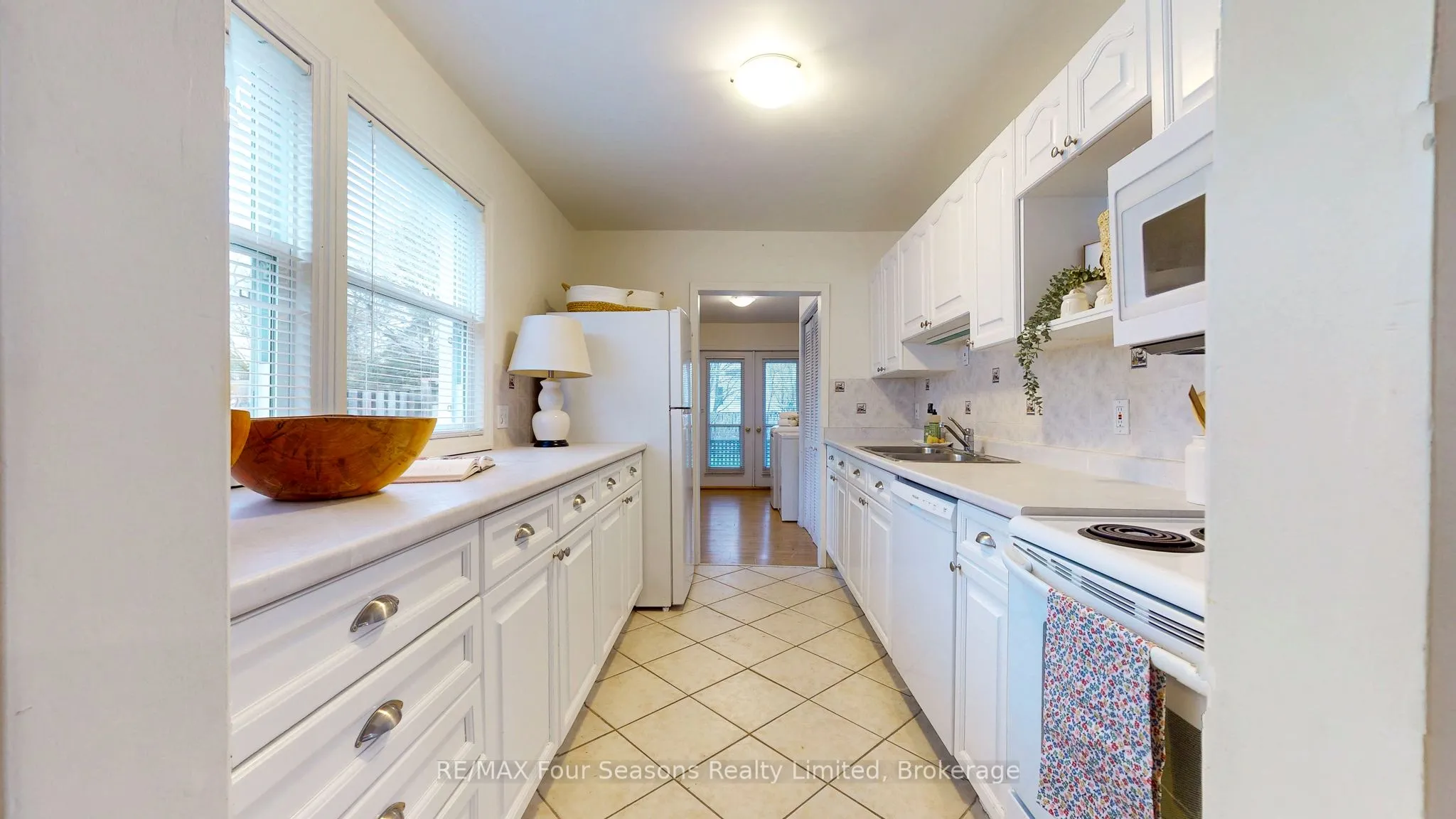 104 Oak Street, Collingwood, ON L9Y 2X8