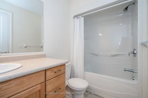 19B Yonge Street, Springwater, ON L0L 1P0