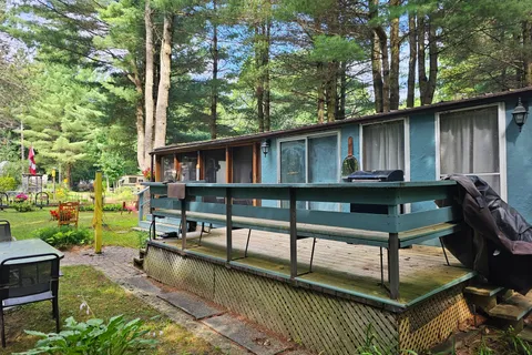 5216 County 90 Road, Springwater, ON L0M 1T0