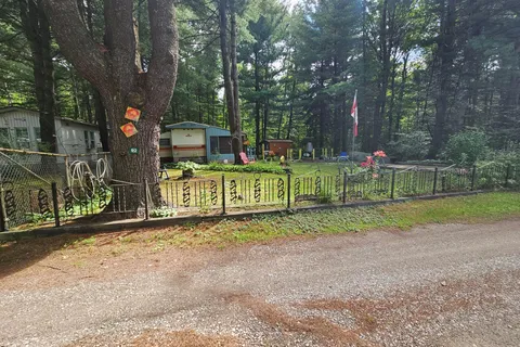 5216 County 90 Road, Springwater, ON L0M 1T0