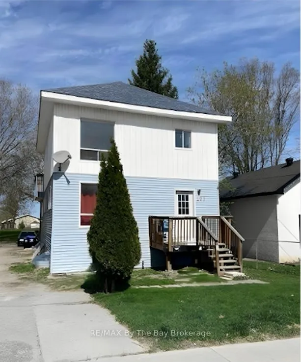 203 George Street, Midland, ON L4R 2W3