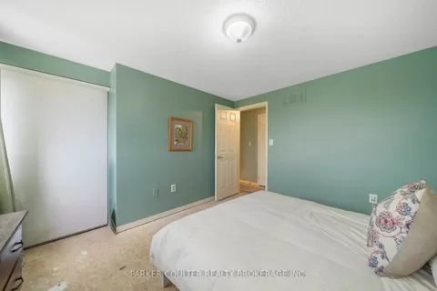 96 Lee Crescent, Barrie, ON L4N 9Z1